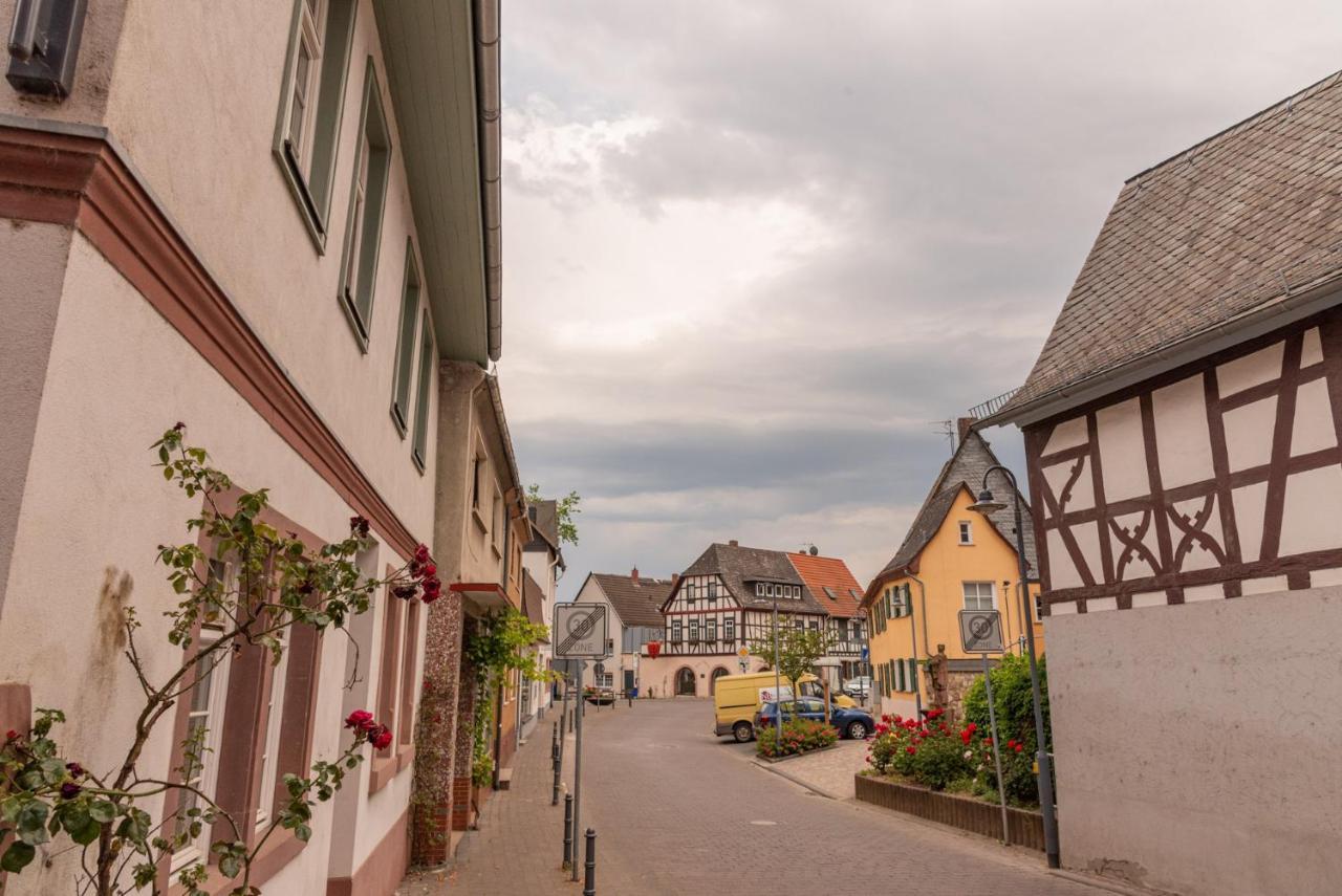 Designer Unterkunft In 15. Jahrhundert Altbau 75 M² Fuer Max. 4 Personen Apartman Eltville am Rhein Kültér fotó