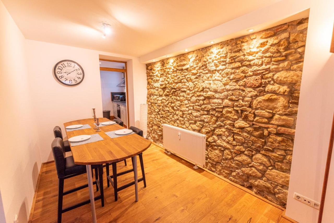 Designer Unterkunft In 15. Jahrhundert Altbau 75 M² Fuer Max. 4 Personen Apartman Eltville am Rhein Kültér fotó